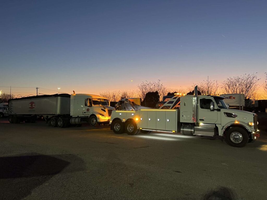24 hour heavy duty towing, huntsville, rotator recovery, Bradford's Truck & Trailer Repair Inc